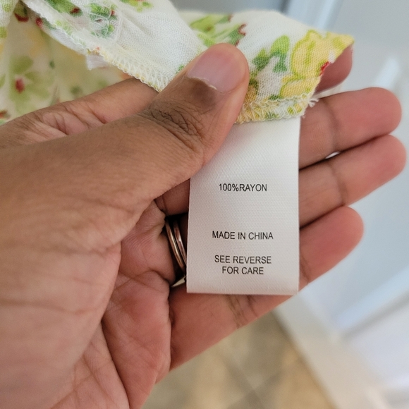 Cactus + Pearl Women's Bohemian Off The Shoulder Floral Tunic Shirt. Size L - Picture 8 of 8